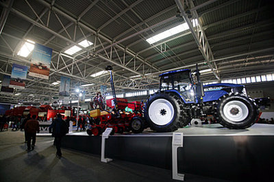 拖拉机市场酝酿变局 进，则占据主动；退，将注定淘汰